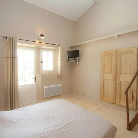 Villa In Provence With Infinity Pool *